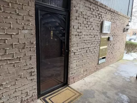 3505 Lodge Ln #111, Louisville, KY 40218