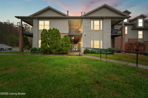 7309 St Andrews Woods Cir #105, Louisville, KY 40214