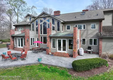 4226 Dolphin Rd, Louisville, KY 40220
