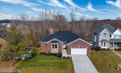 4423 Stone Wynde Dr, Louisville, KY 40272