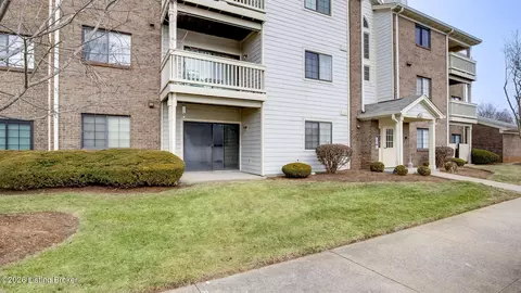 8417 Ambrosse Ln #101, Louisville, KY 40299