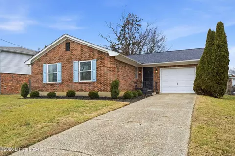 8511 Gainsborough Dr, Louisville, KY 40291