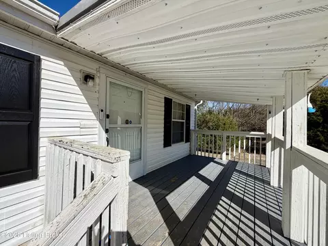 1610 Stringtown Rd, Loretto, KY 40037 photo 3