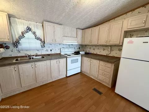 1610 Stringtown Rd, Loretto, KY 40037 photo 8