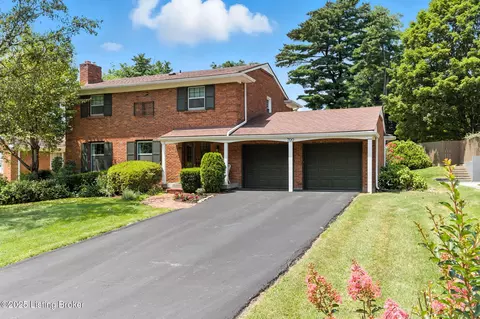 700 Greenridge Ln, Louisville, KY 40207