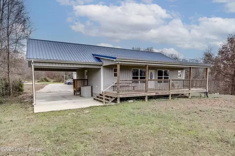 Exterior - 918 Oklahoma Rd, Bee Spring, KY 42207 photo 1 of 7