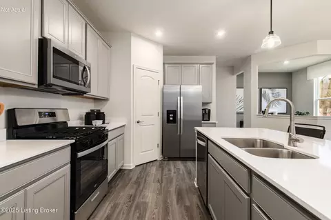 Kitchen - 4108 Bent Creek Dr, La Grange, KY 40031 photo 2 of 3
