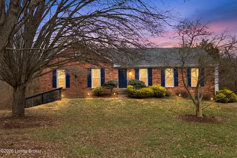 7500 Willow Bend Dr, Crestwood, KY 40014