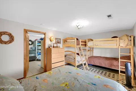 Bedroom - 775 Penn Run Rd, Bee Spring, KY 42207 photo 8 of 8