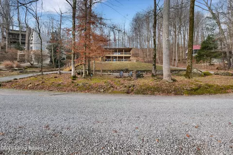 Exterior - 775 Penn Run Rd, Bee Spring, KY 42207 photo 8 of 15