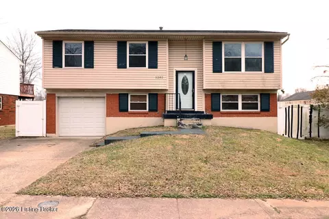 5202 Green Cove Cir, Louisville, KY 40218