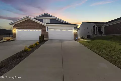 10040 Windcrest Farms Ln, Louisville, KY 40291
