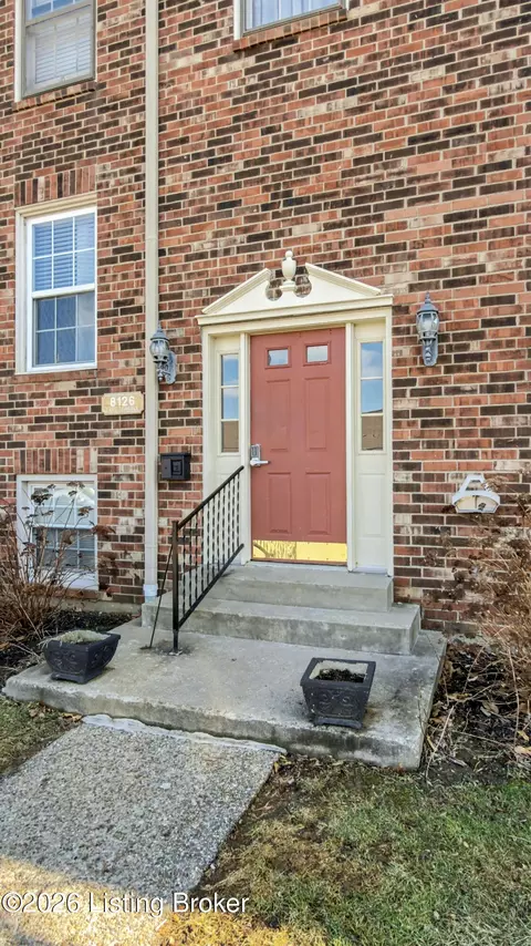 8126 Lake Ter #G4, Louisville, KY 40222