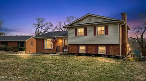 9812 Boxford Ct, Louisville, KY 40242