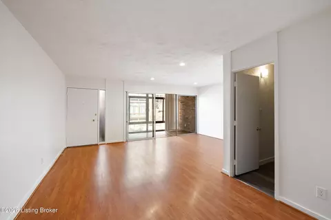 1040 Cherokee Rd #E4, Louisville, KY 40204