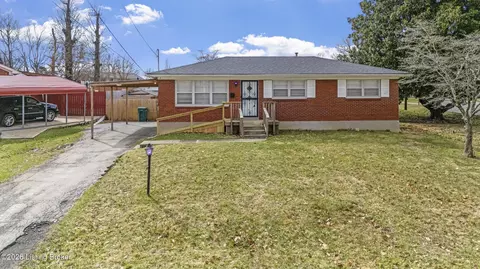 6908 Rock Hollow Dr, Louisville, KY 40219