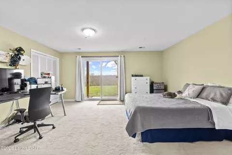Bedroom - 2421 Pendleton Rd, Pendleton, KY 40055 photo 10 of 11