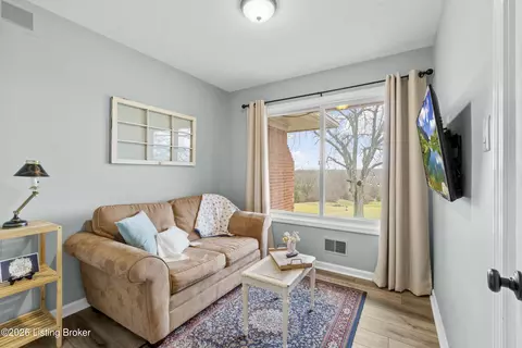 Bedroom - 2421 Pendleton Rd, Pendleton, KY 40055 photo 1 of 11
