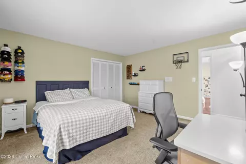 Bedroom - 2421 Pendleton Rd, Pendleton, KY 40055 photo 4 of 11