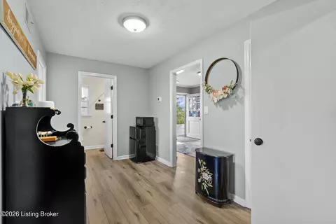 Entry Way - 2421 Pendleton Rd, Pendleton, KY 40055 photo 3 of 9