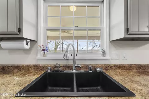 Kitchen - 2421 Pendleton Rd, Pendleton, KY 40055 photo 4 of 5