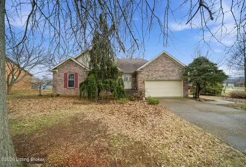 711 Highland Springs Dr, Mount Washington, KY 40047