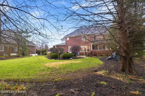 Exterior - 7307 Edgemore Pl, Prospect, KY 40059 photo 9 of 9