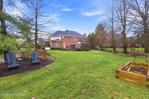 Exterior - 7307 Edgemore Pl, Prospect, KY 40059 photo 8 of 9