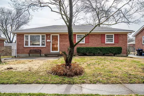2806 Conroy Pl, Louisville, KY 40218