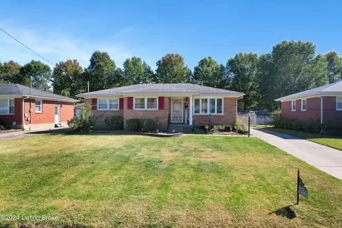5523 Mariemont Rd, Louisville, KY 40258