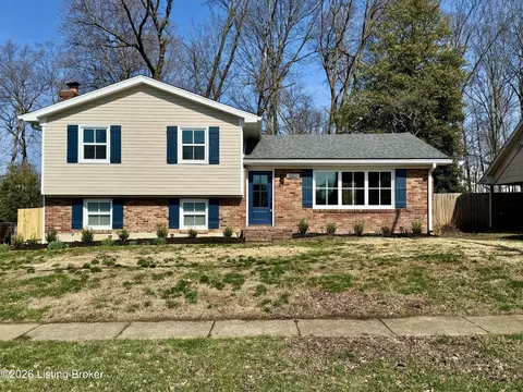 9801 Gateway Dr, Jeffersontown, KY 40299