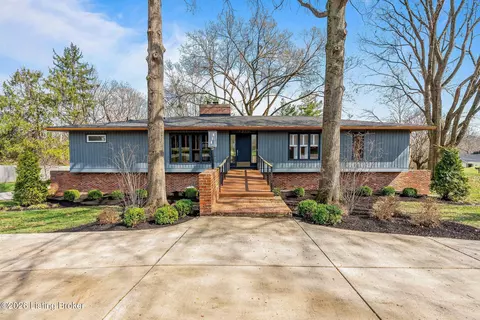 7233 Heatherly Sq, Louisville, KY 40242