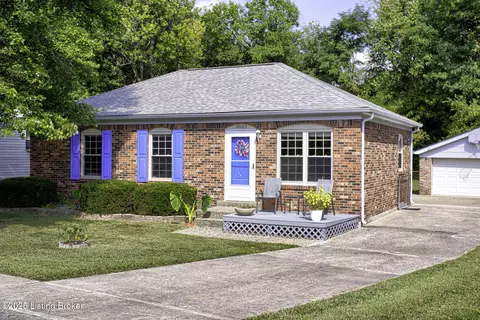 10103 Blue Creek Dr, Louisville, KY 40229