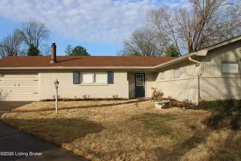 116 Blue Fields Rd, Louisville, KY 40223