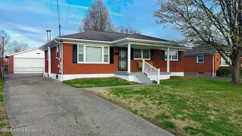 4908 Swaps Ln, Louisville, KY 40216