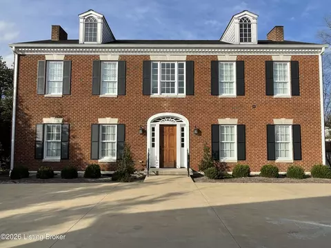 216 W Brashear Ave, Bardstown, KY 40004