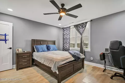 Bedroom - 254 Graves Dr, Smithfield, KY 40068 photo 7 of 12