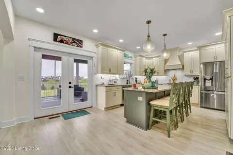 Kitchen - 254 Graves Dr, Smithfield, KY 40068 photo 1 of 11