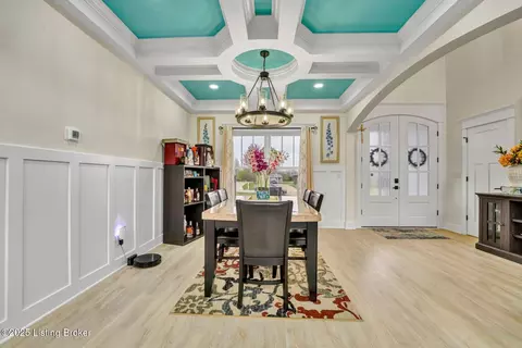 Dining - 254 Graves Dr, Smithfield, KY 40068 photo 2 of 3