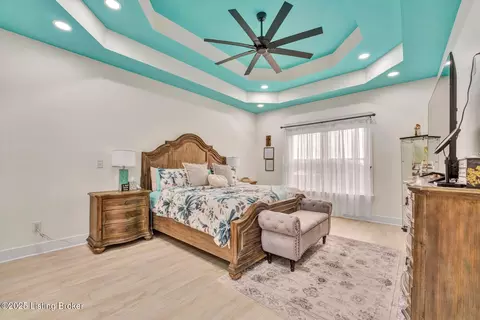 Bedroom - 254 Graves Dr, Smithfield, KY 40068 photo 1 of 12