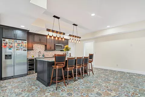 Kitchen - 254 Graves Dr, Smithfield, KY 40068 photo 7 of 11
