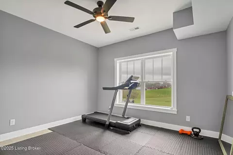 Bedroom - 254 Graves Dr, Smithfield, KY 40068 photo 10 of 12