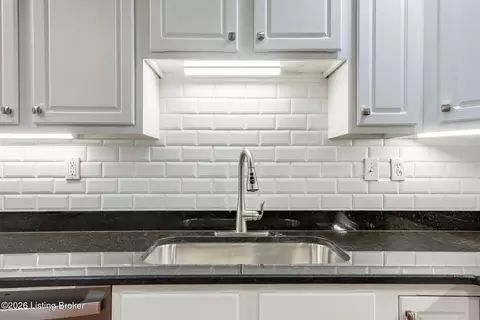 Kitchen - 306 Cornell Ave, Mount Washington, KY 40047 photo 4 of 4
