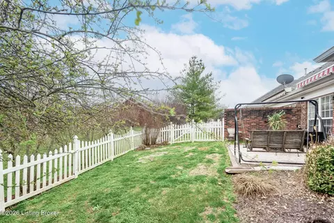 Exterior - 306 Cornell Ave, Mount Washington, KY 40047 photo 5 of 5