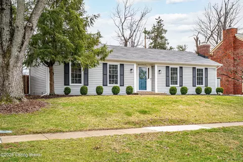 1925 Arboro Pl, Louisville, KY 40220