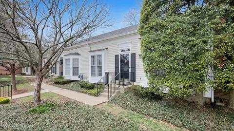 3607 Brownsboro Rd #13, Louisville, KY 40207