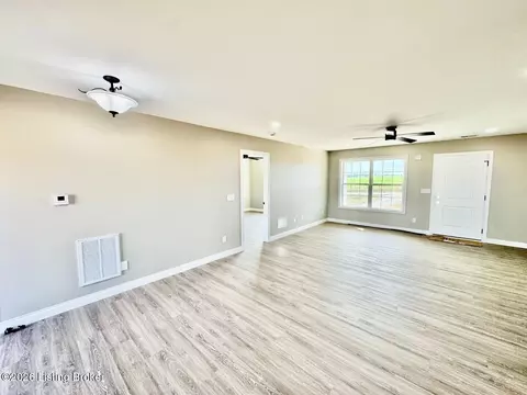 1518 Old Perryville Loop, Springfield, KY 40069 photo 2