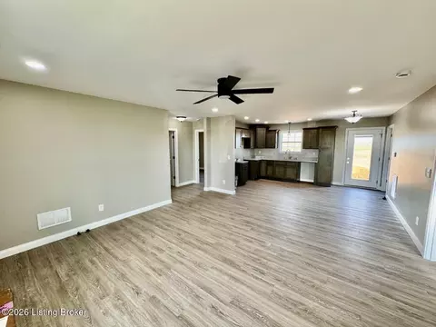 1518 Old Perryville Loop, Springfield, KY 40069 photo 4