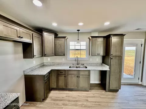 1518 Old Perryville Loop, Springfield, KY 40069 photo 7