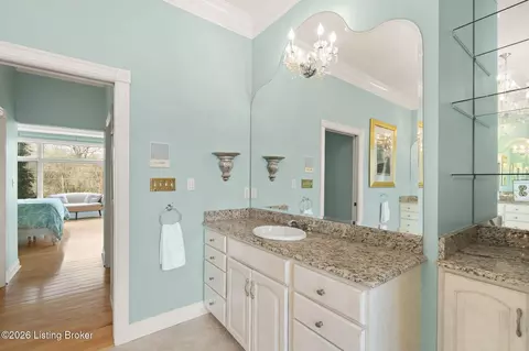 Bath - 6205 River Rd, Prospect, KY 40059 photo 6 of 10